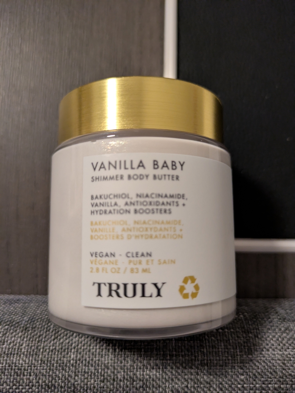 TRULY Vanilla Baby Shimmer Body Butter - Gold & White